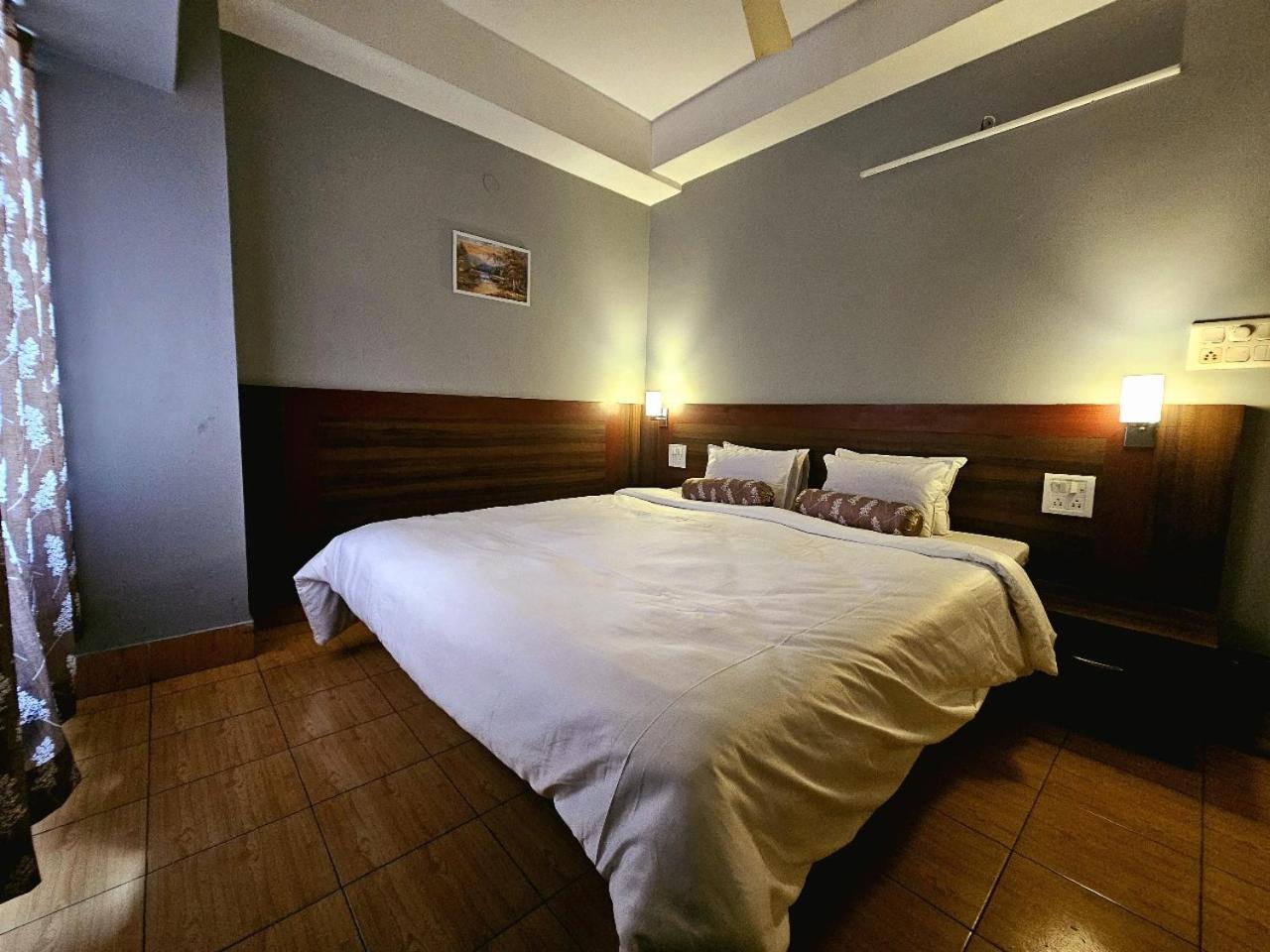Hotel Vishal Siliguri Exterior photo